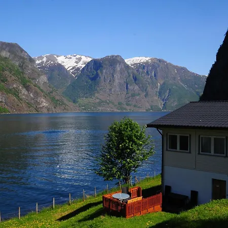 Visit Undredal Hotel Exterior photo