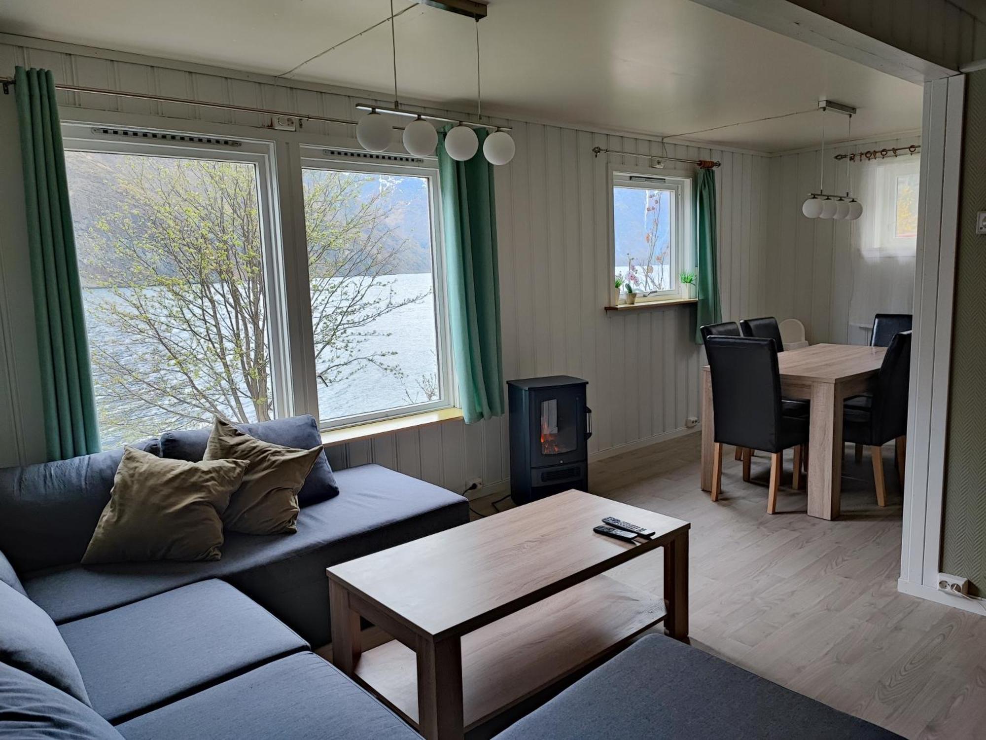 Visit 3* Undredal